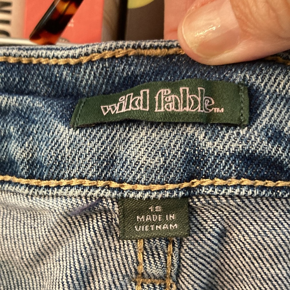 Target Wild Fable high waist button fly jeans - Picture 4 of 13
